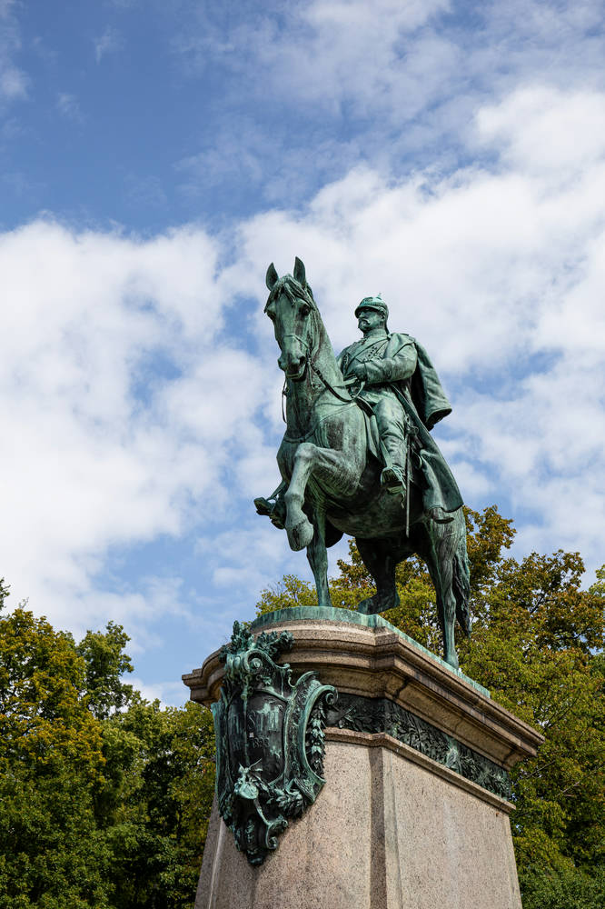 Statue am Coburger Theaterplatz